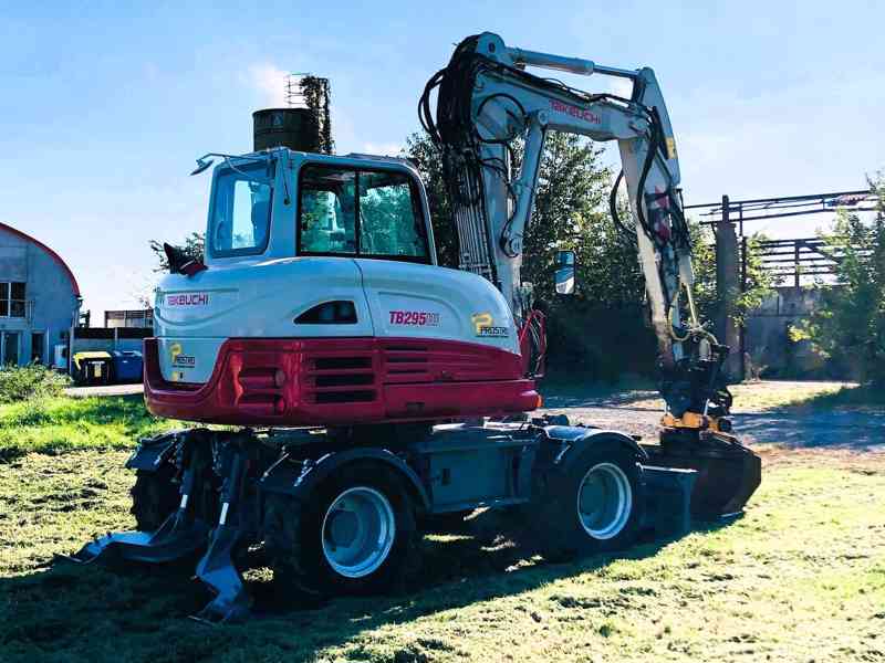 Kolové rypadlo Takeuchi TB295W (Možnost leasingu) - foto 5