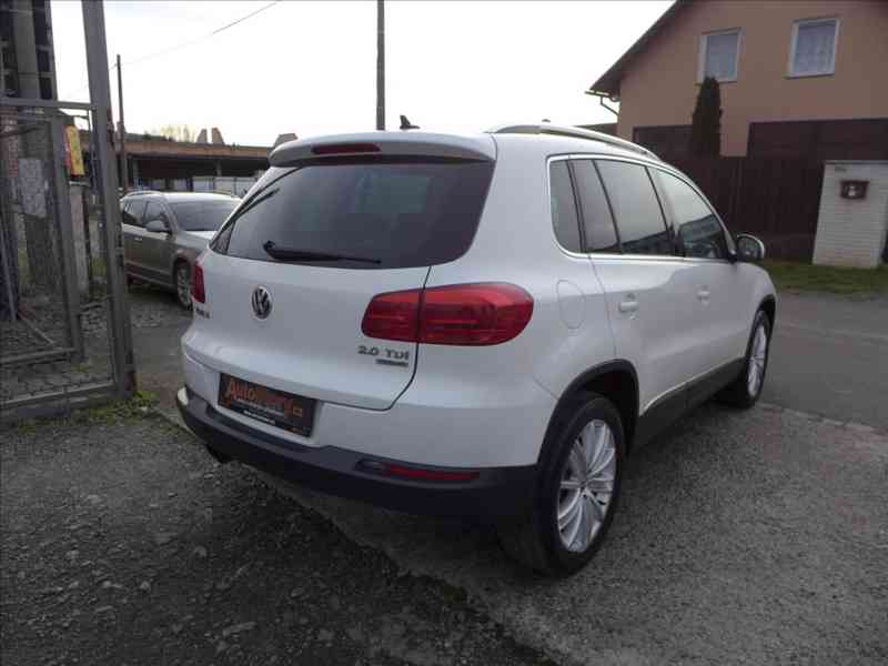 Volkswagen Tiguan 2,0 TDI HIGHLINE 1.MAJITEL - foto 3