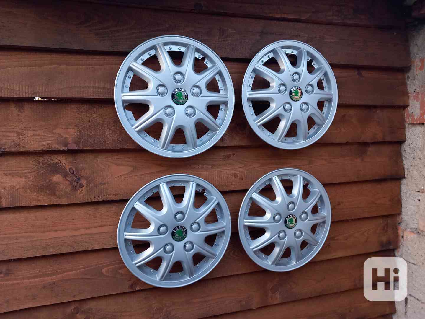 Poklice Škoda 6U0 601 368B - foto 1