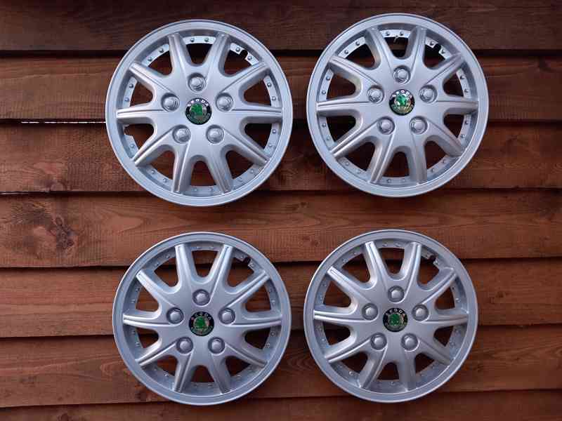 Poklice Škoda 6U0 601 368B - foto 5