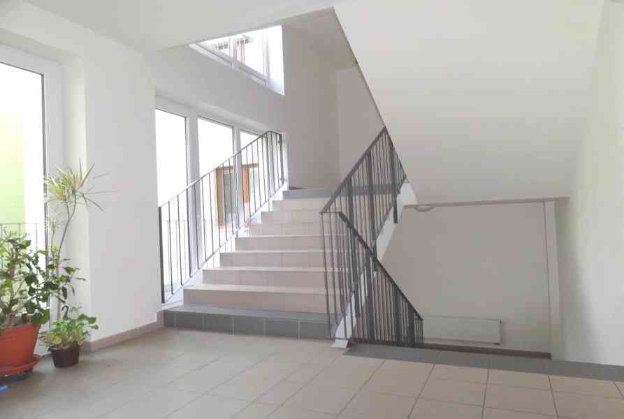 Pronajmu 1+kk Brno, St.Lískovec, U Leskavy - foto 16