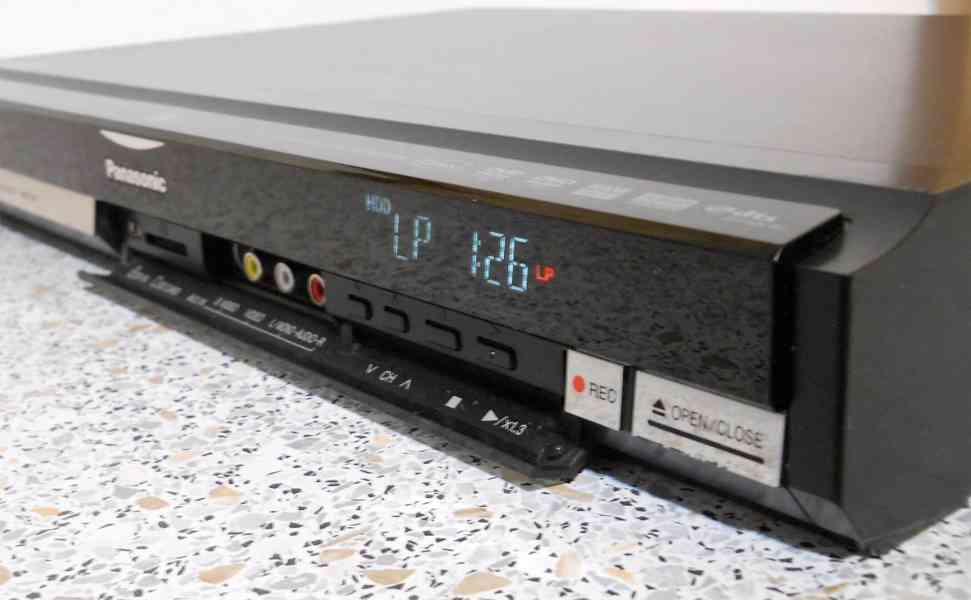 DVD rekordér Panasonic DMR-EX87 - foto 4