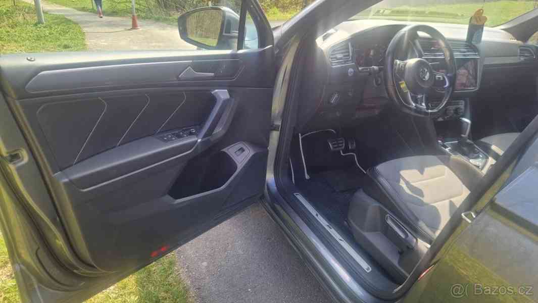 Volkswagen Tiguan 2,0   7míst, Allspace, DSG 7st, 4x4 - foto 9