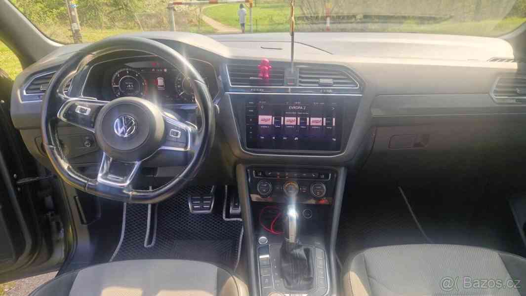 Volkswagen Tiguan 2,0   7míst, Allspace, DSG 7st, 4x4 - foto 10
