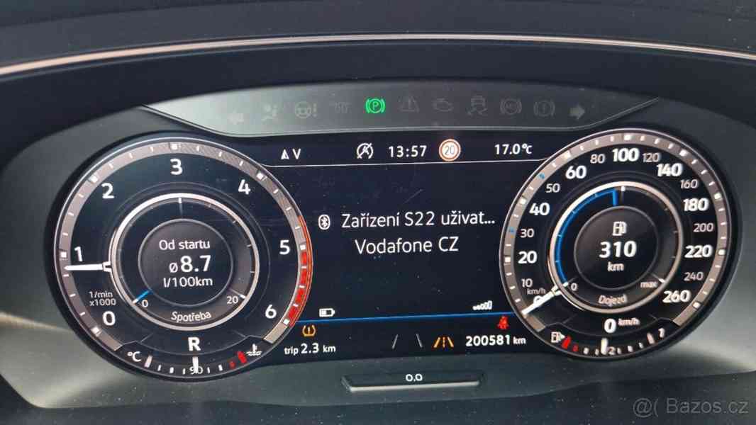 Volkswagen Tiguan 2,0   7míst, Allspace, DSG 7st, 4x4 - foto 3