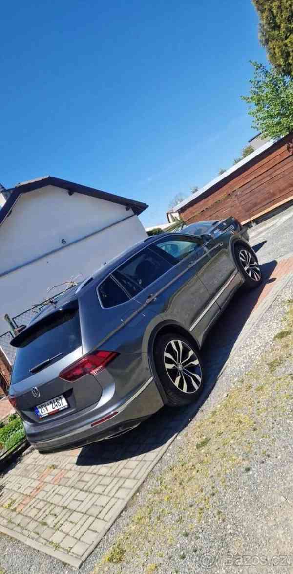 Volkswagen Tiguan 2,0   7míst, Allspace, DSG 7st, 4x4 - foto 2