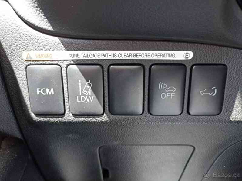 Mitsubishi Outlander 2,0   PHEV 4×4 – plug-in hybrid - foto 11