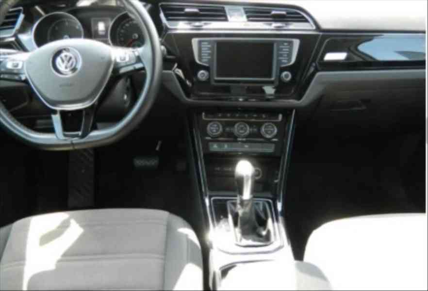 Volkswagen Touran Tdi DSG 110k - foto 4