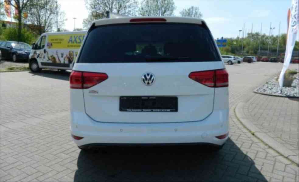 Volkswagen Touran Tdi DSG 110k - foto 2