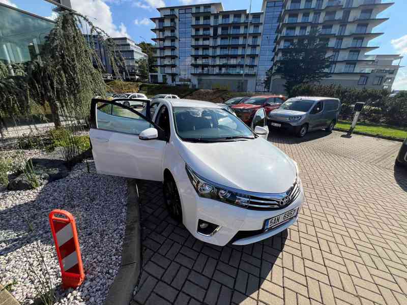 Toyota Corolla - foto 6