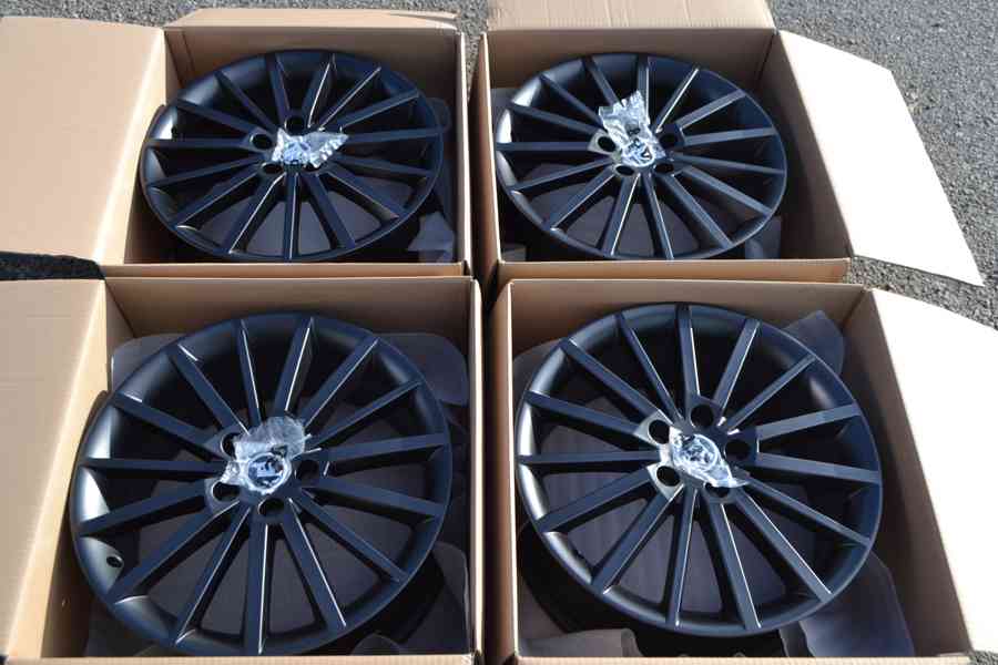 Škoda Octavia III – NOVÉ 18 Alu disky 7Jx18 ET51, black,  - foto 2