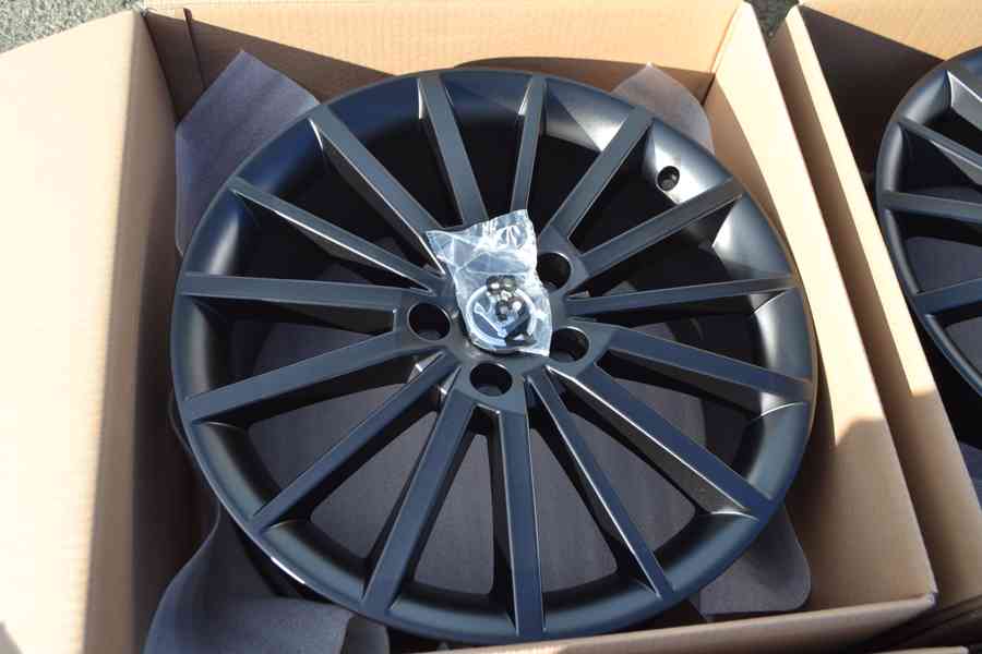 Škoda Octavia III – NOVÉ 18 Alu disky 7Jx18 ET51, black,  - foto 19