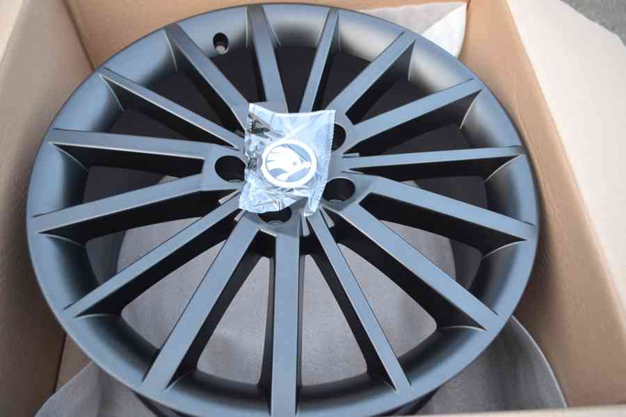 Škoda Octavia III – NOVÉ 18 Alu disky 7Jx18 ET51, black,  - foto 5
