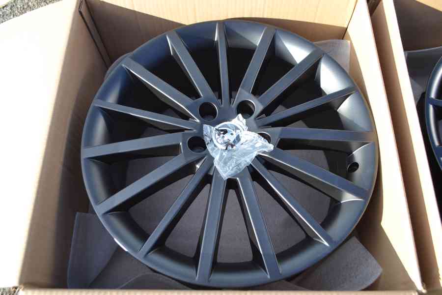 Škoda Octavia III – NOVÉ 18 Alu disky 7Jx18 ET51, black,  - foto 20