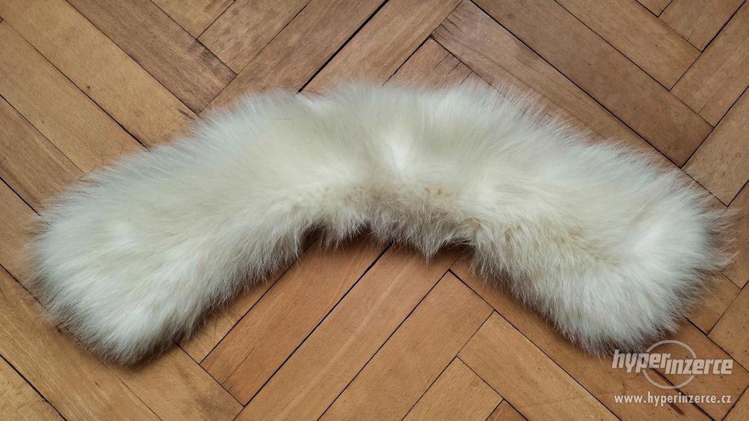 Čepice a límec z polární lišky - foto 6