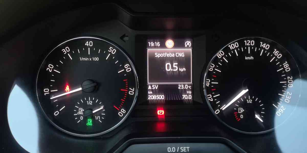 Škoda Octavia 3 combi 1.4 Tsi 88kw G-TEC Panorana/Webasto  - foto 9