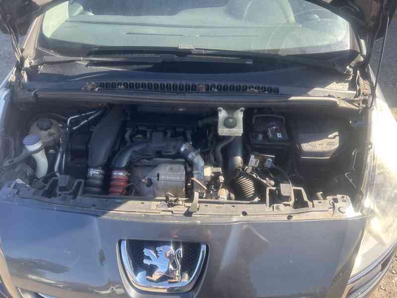Peugeot 5008 1,6 VTI 115KW 5FV r 2009 prodám díly - foto 7