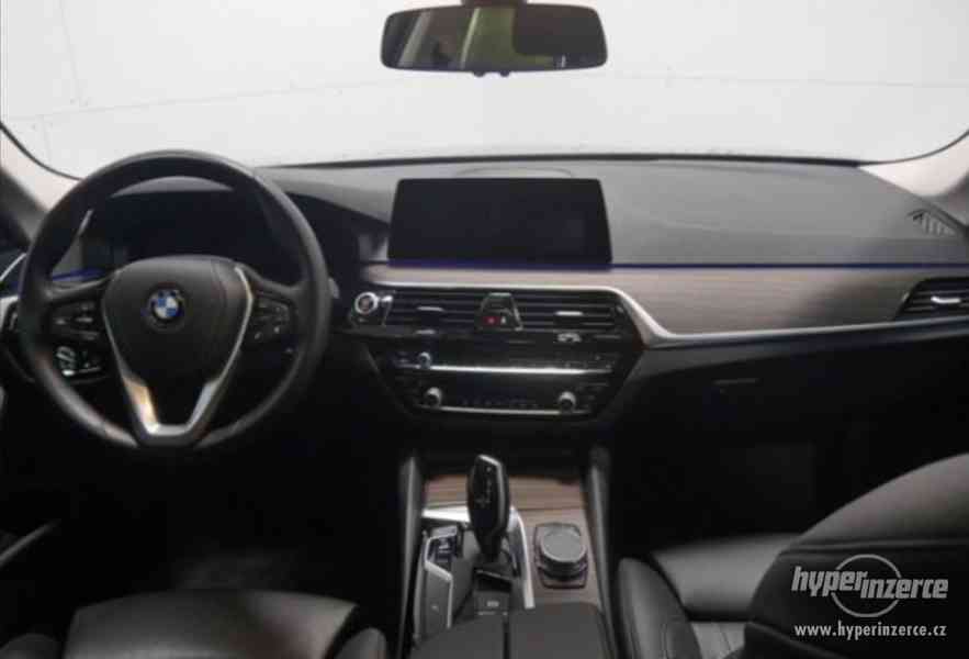 BMW Řada 5 d Steptronic G30 - foto 7