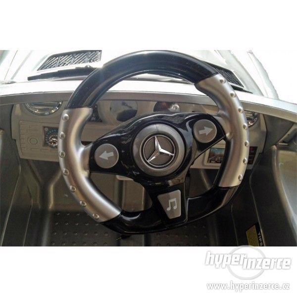 Dětské elektrické autíčko Mercedes Benz SL65 AMG - foto 4