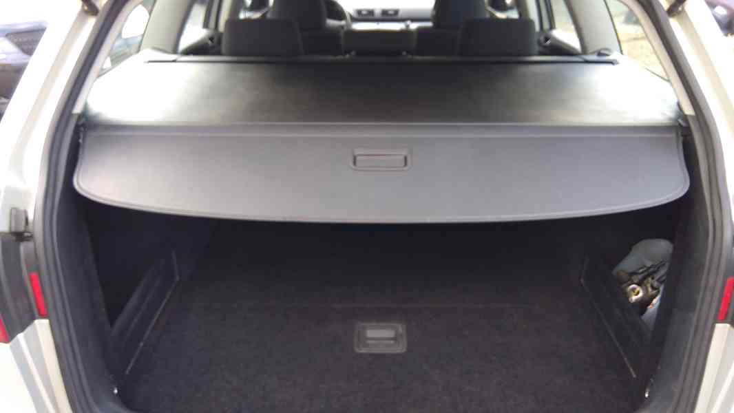 VOLKSWAGEN Passat Variant 2,0TDI Comfortline ČR - foto 23