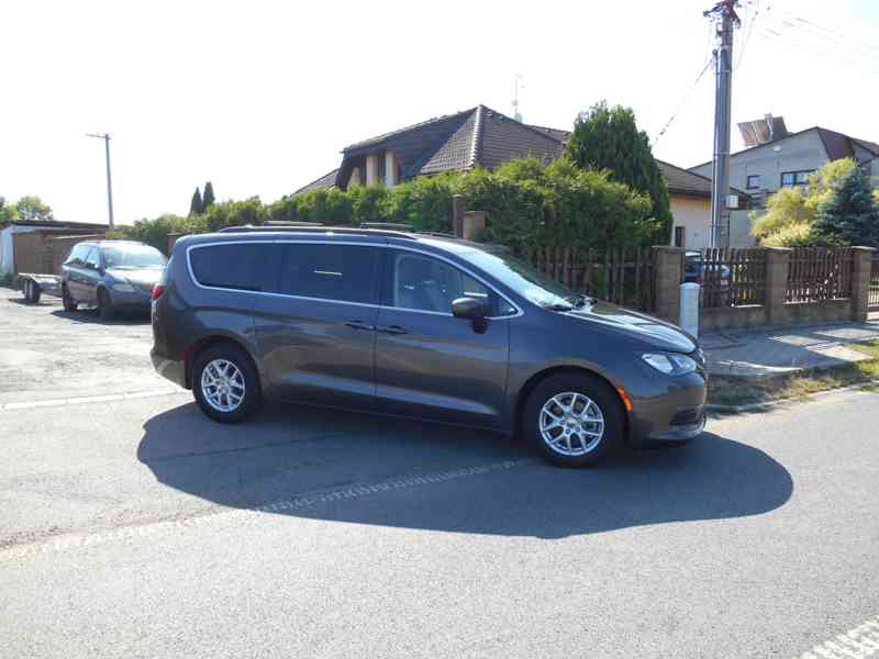 Chrysler Pacifica Voyager 3,6 Kůže 2021 DPH - foto 1