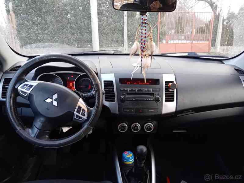 Mitsubishi Outlander 2,2 - foto 4