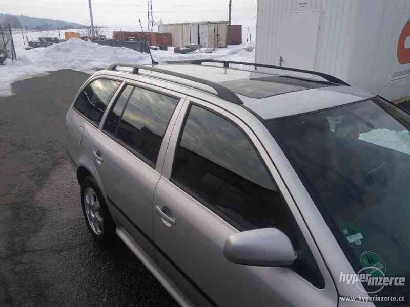 Škoda Octavia Combi 1.8T 20V automat - foto 5