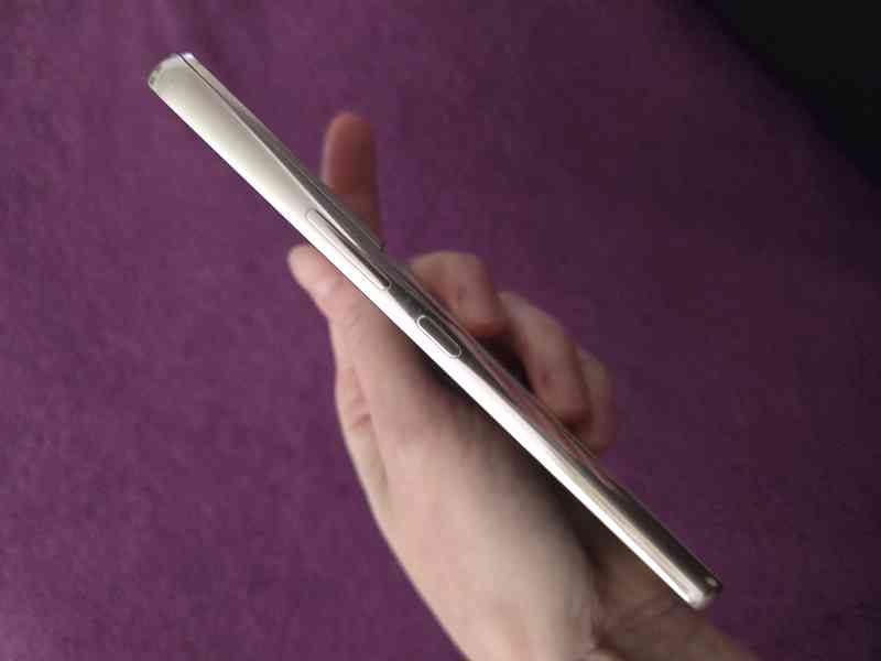 Samsung Galaxy S22 8GB/128GB - foto 6