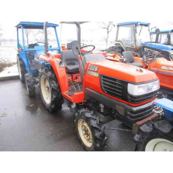 Malotraktor Kubota T-220 pěkný původní stav