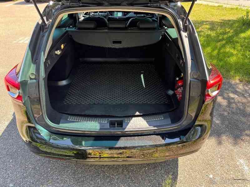Opel Insignia 2,0 CDTI 125kw - foto 14