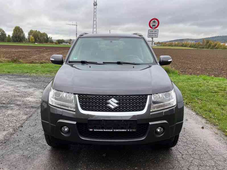 Suzuki Grand Vitara 2.4i benzín 124kw - foto 3