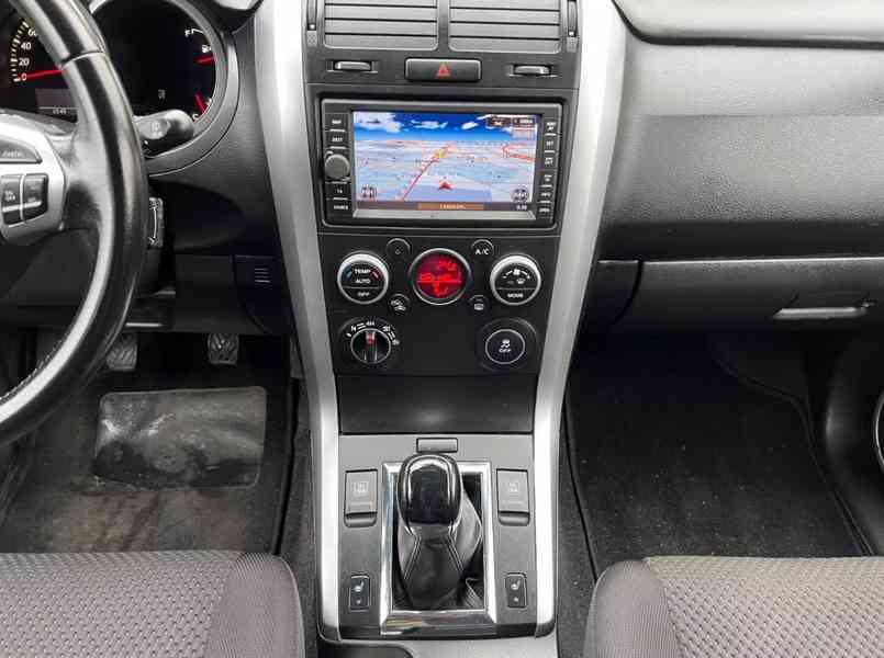 Suzuki Grand Vitara 2.4i benzín 124kw - foto 17