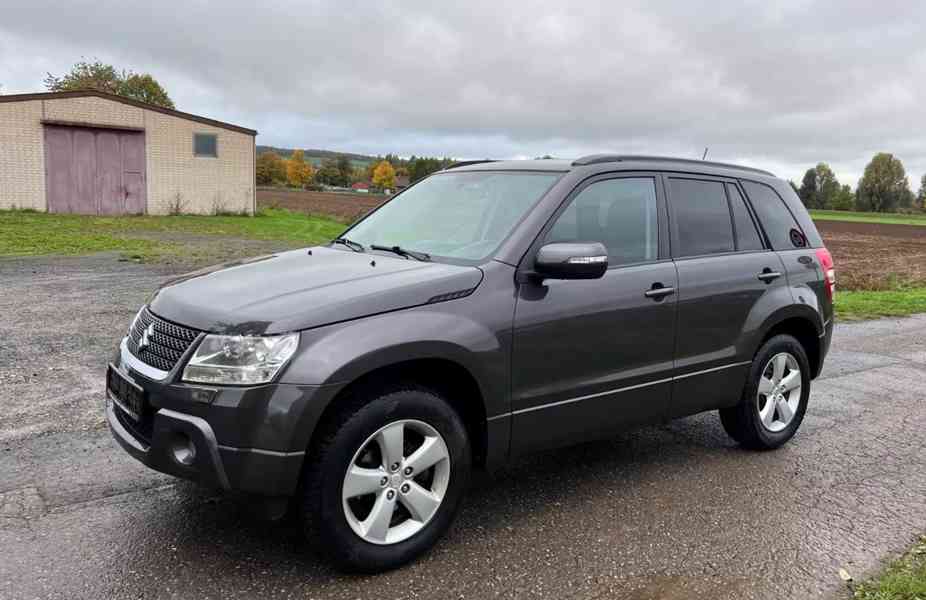 Suzuki Grand Vitara 2.4i benzín 124kw - foto 7