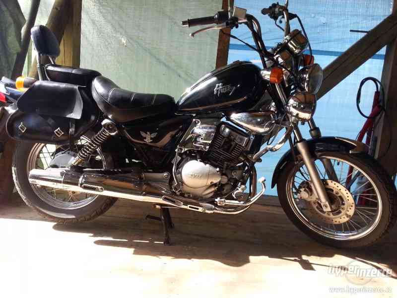 HUSKY 125 - motorka chopper - foto 1