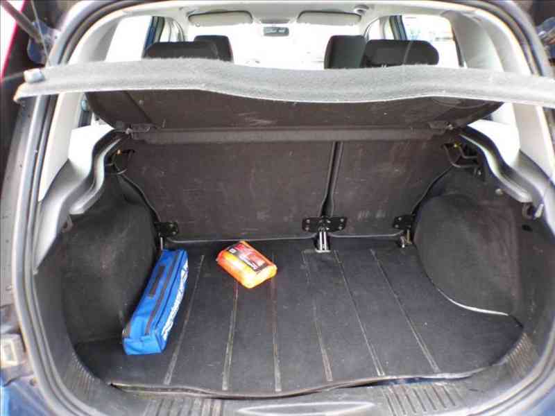 Ford Fusion 1,4 16V - foto 10