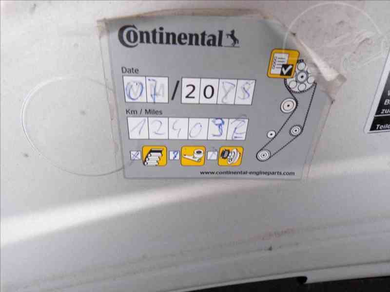 Audi A3 1,6 TDI SPORTBACK,XENONY - foto 13