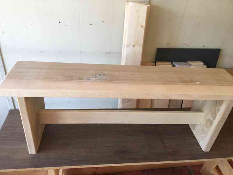 Interiéróvá lavice z masivu  - foto 2