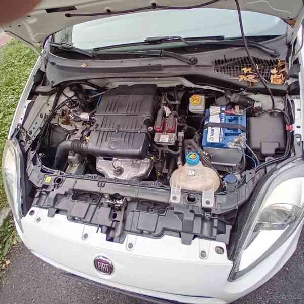 Fiat Punto 1,2   51 kw 2013 129 000 km - foto 8