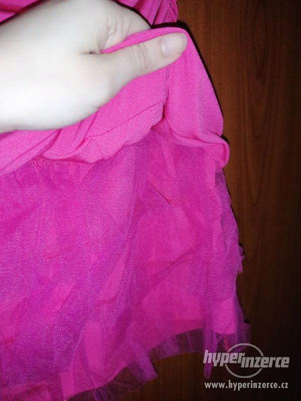Růžové šaty bez ramínek Bonprix - foto 3