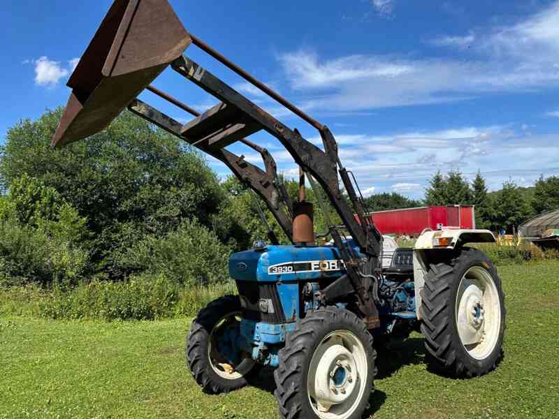 Traktor Ford 3900 4x4 - foto 1