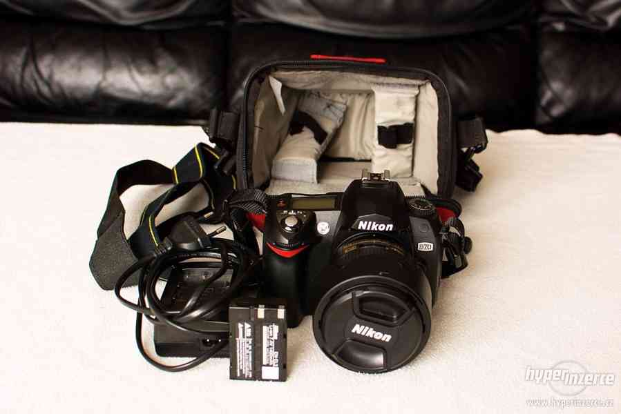 Nikon D70 + 18-70 ED + brašna - foto 2