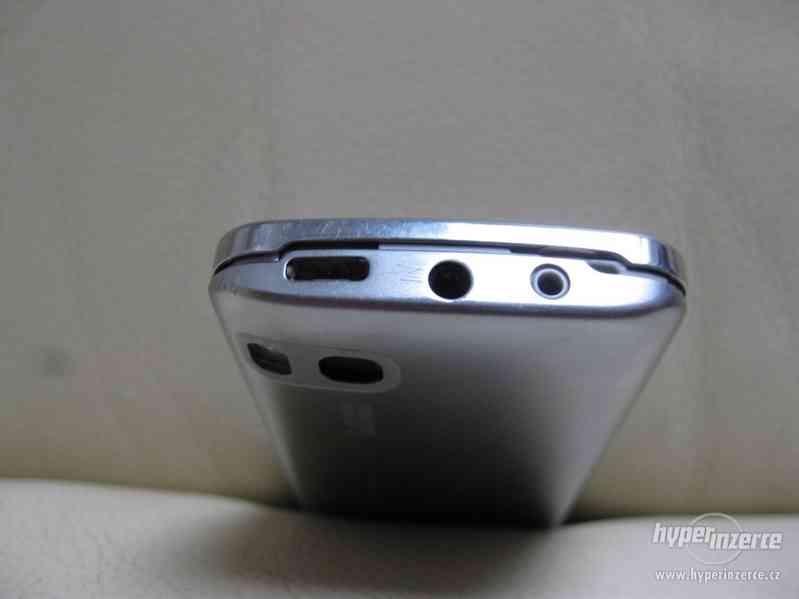 Nokia C3-01.5 - tlačítkové telefony s dotykovým displejem - foto 14