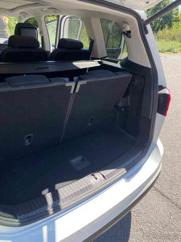 Volkswagen Touran 2,0   tdi 110kw R-line DSG - foto 9