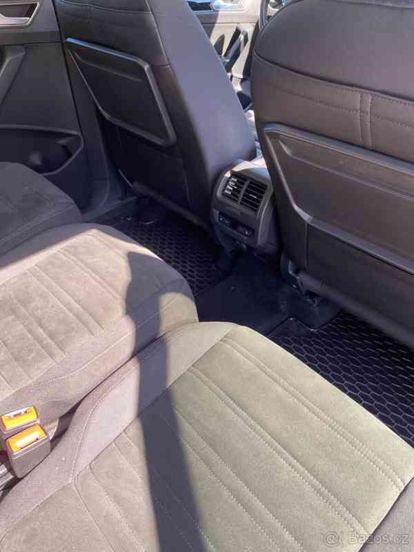 Volkswagen Touran 2,0   tdi 110kw R-line DSG - foto 16