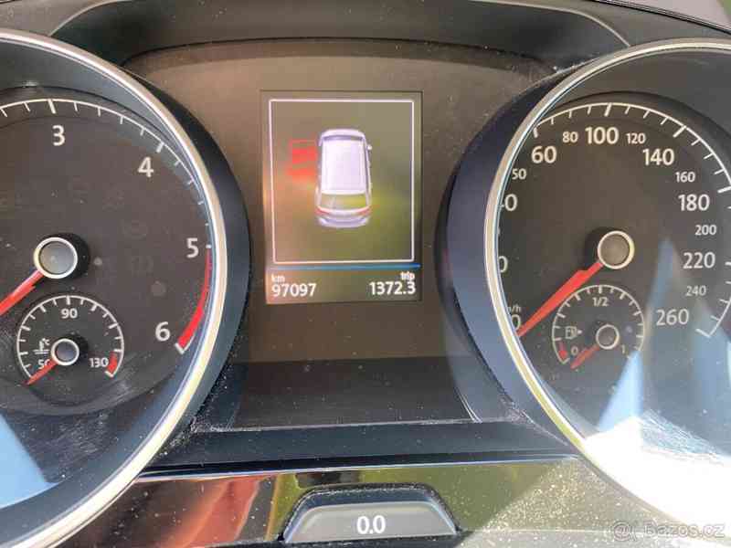 Volkswagen Touran 2,0   tdi 110kw R-line DSG - foto 14