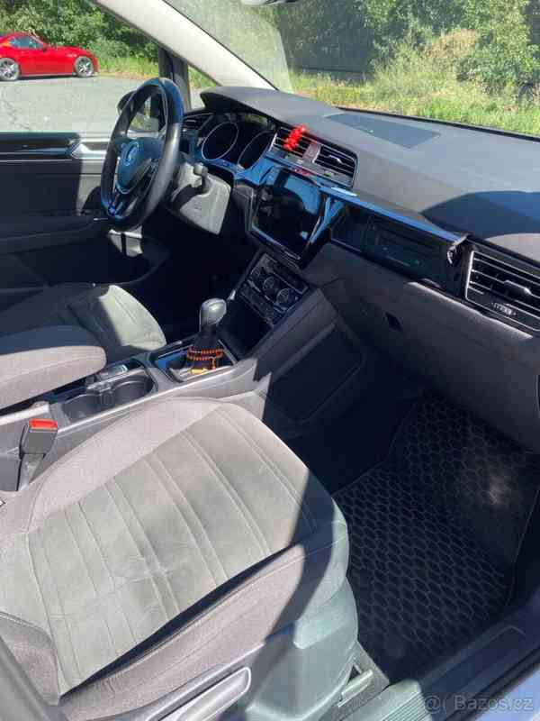 Volkswagen Touran 2,0   tdi 110kw R-line DSG - foto 15