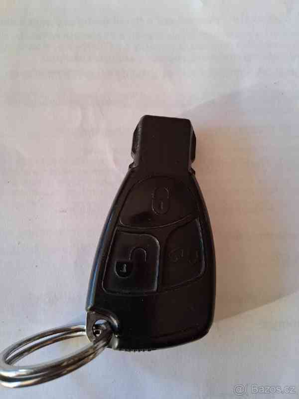 Mercedes-Benz Viano 3,0 CDI 3,0/E - foto 19