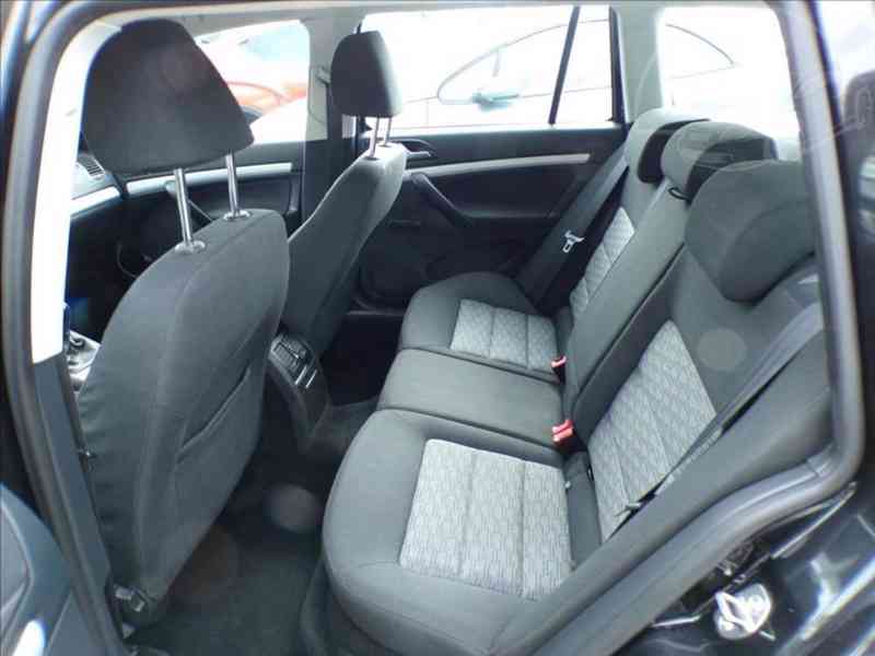 Škoda Octavia 1,2 TSI-77KW TEMPOMAT - foto 9