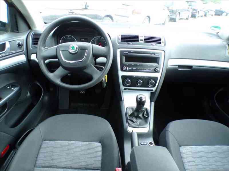 Škoda Octavia 1,2 TSI-77KW TEMPOMAT - foto 5