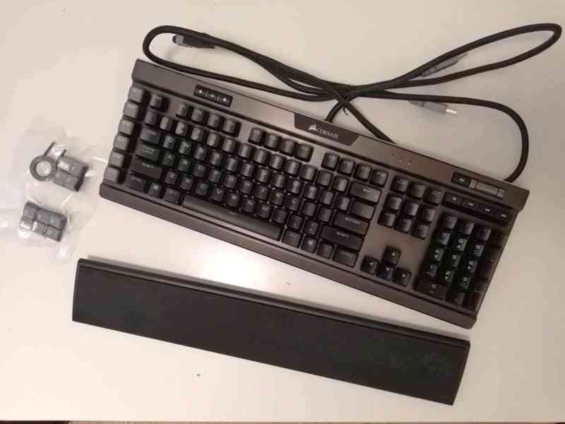 Mechanická klávesnice Corsair Gaming K95 RGB,Cherry MX Speed - foto 1